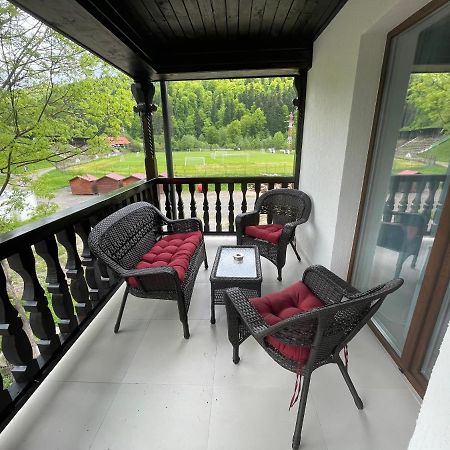 Castle Residence Apt. Eminescu 부스테니 외부 사진