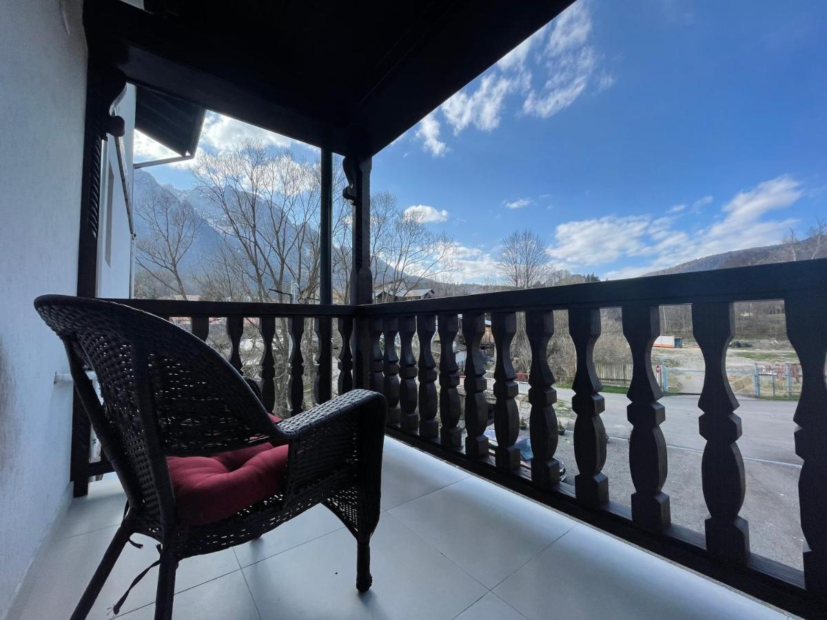 Castle Residence Apt. Eminescu 부스테니 외부 사진
